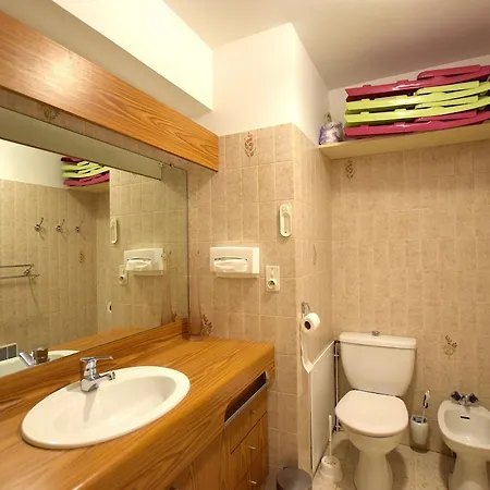 Spacieux Au Coeur D'evian-les-bains, Balcon, Proche Centre - Fr-1-498-58
